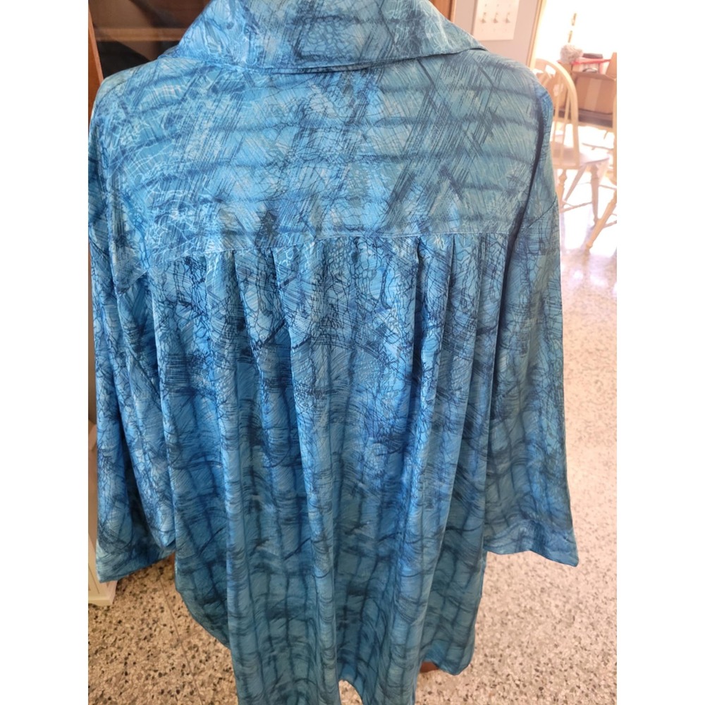 MC Blue Abstract Button Down Long Sleeve Blouse Top Women's 5X - Picture 2 of 6